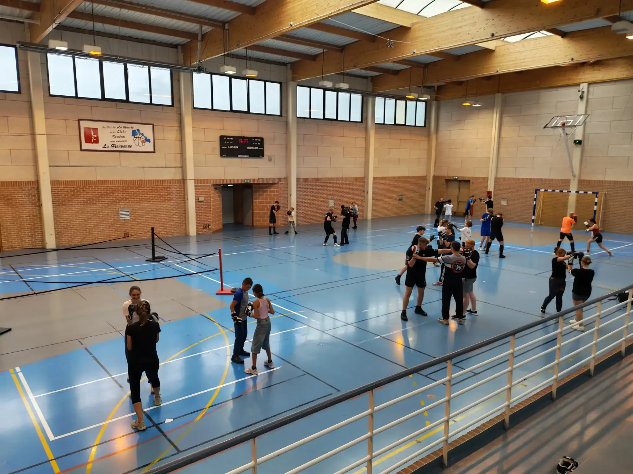 Travail en binômes pendant l'entraînement